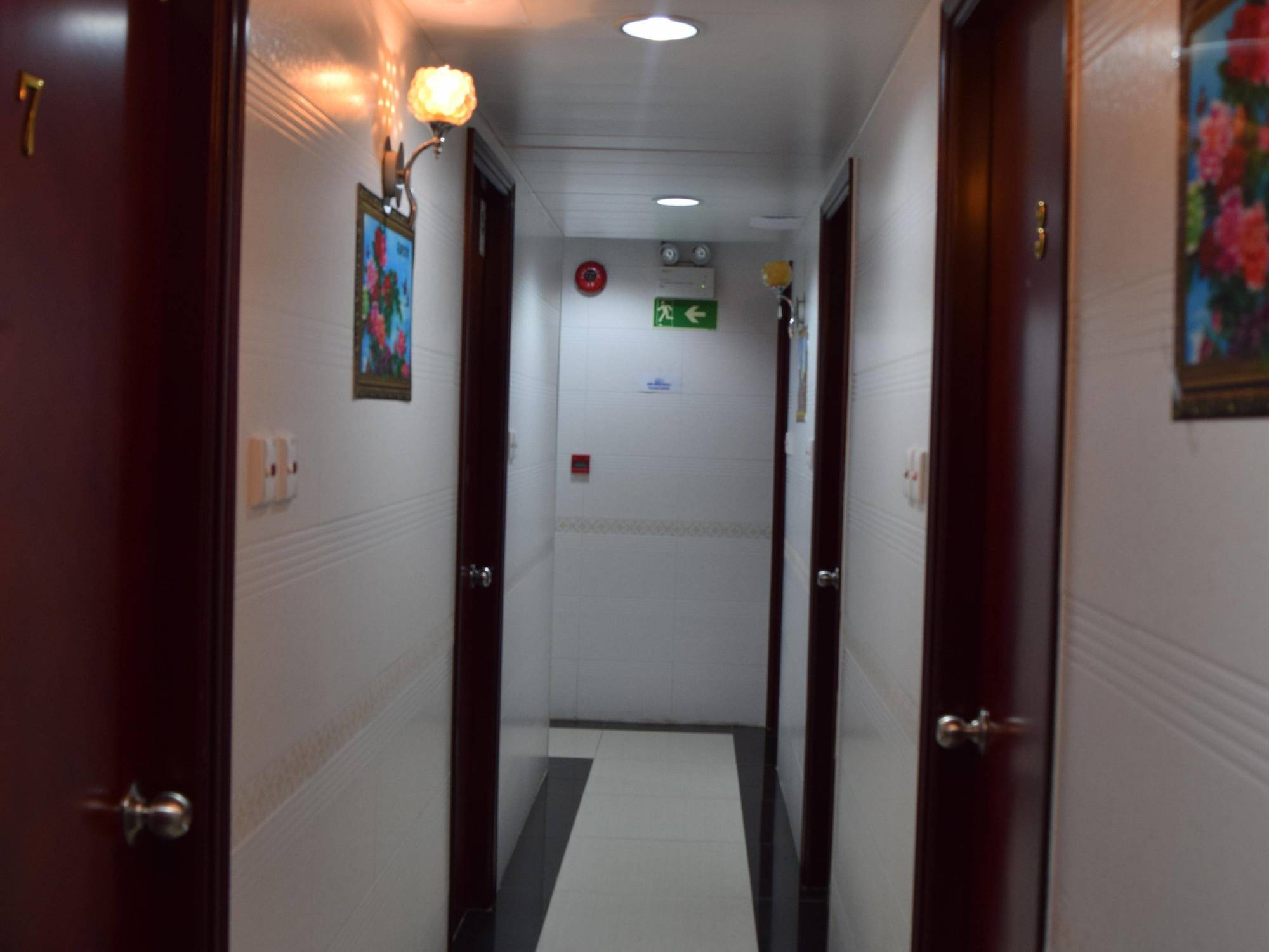 Om Guest House Hong Kong Exterior photo